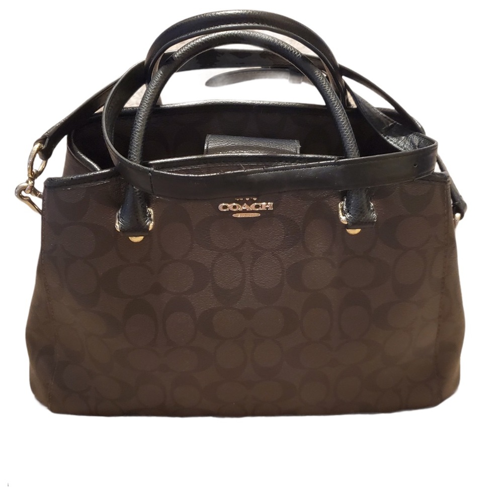 Coach leather purse. Signature c on it. Crossbody